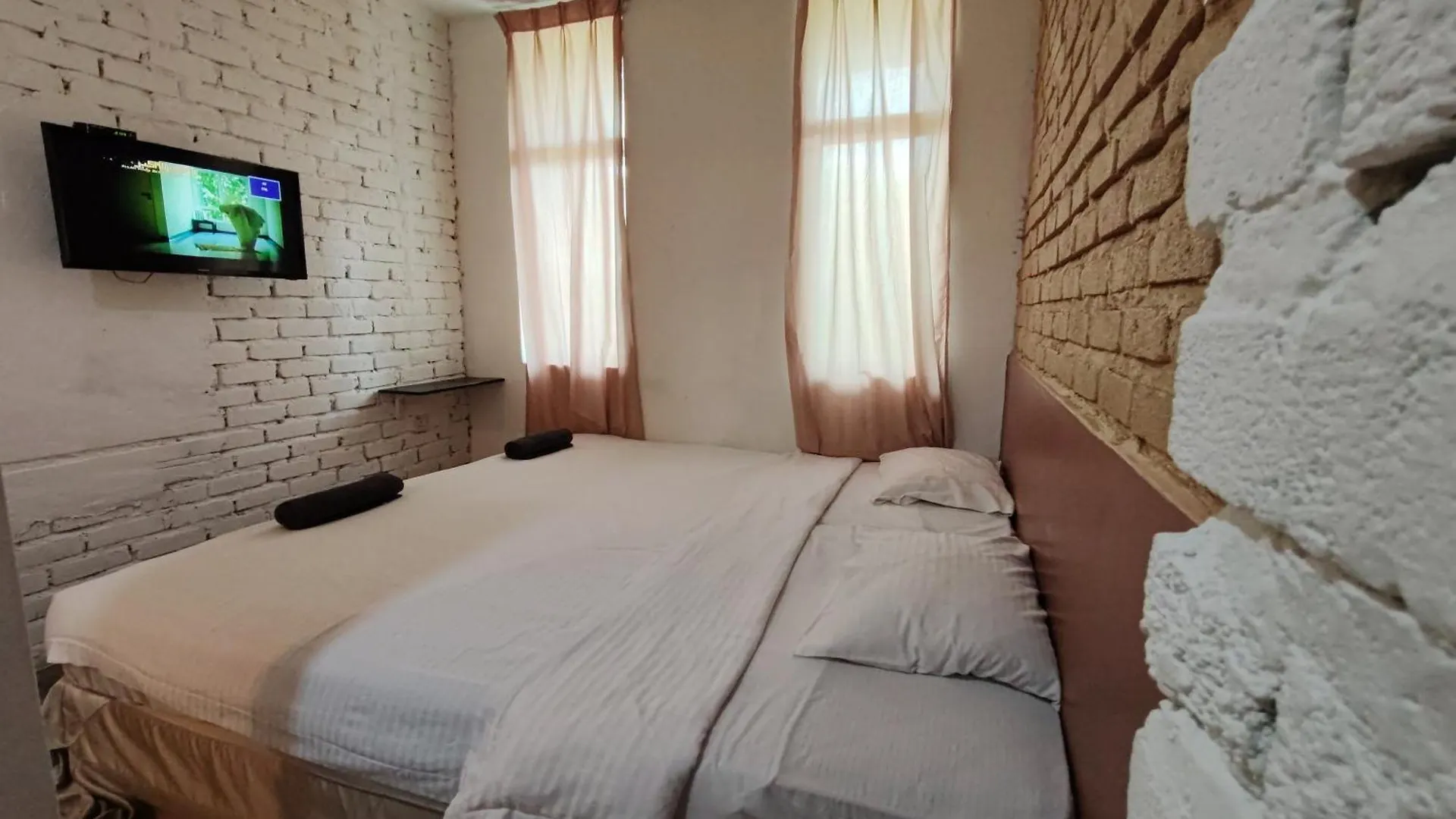 **  Maleeq Hotel Meru Ipoh Malaysia