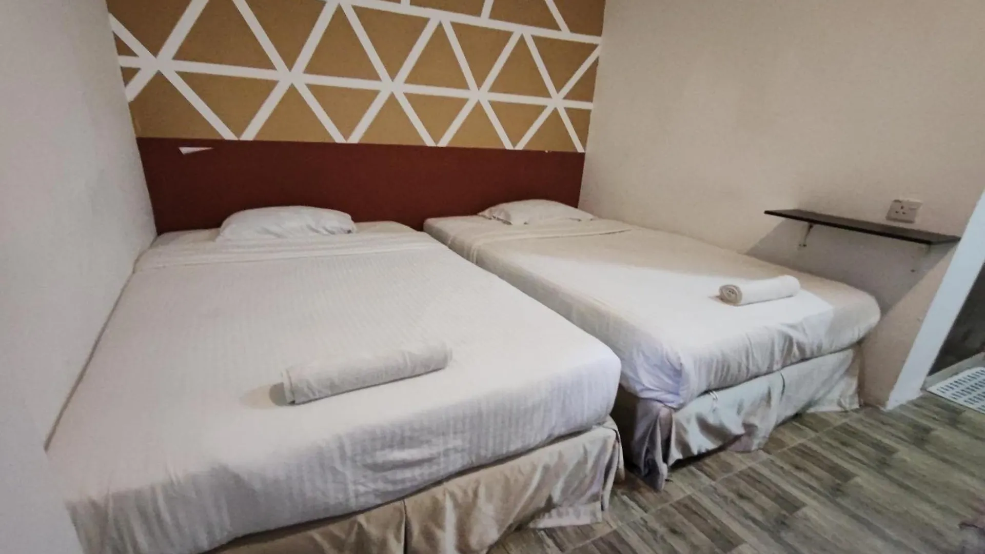 Maleeq Hotel Meru Ipoh