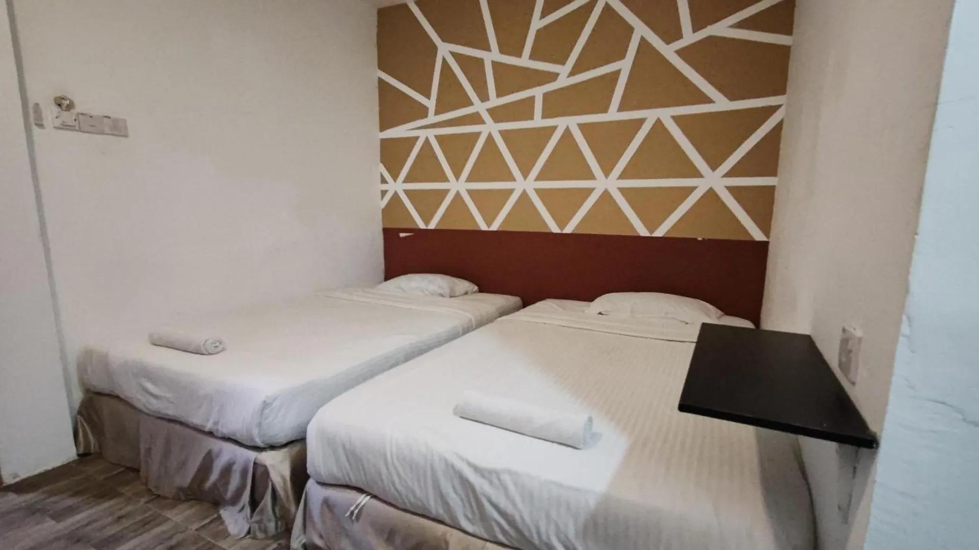 Maleeq Hotel Meru Ipoh