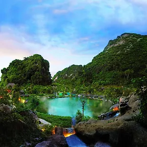 Semesteranläggning (resort) The Banjaran Hotsprings Retreat